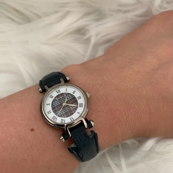 Burberry Watch - Picture 7 of 9